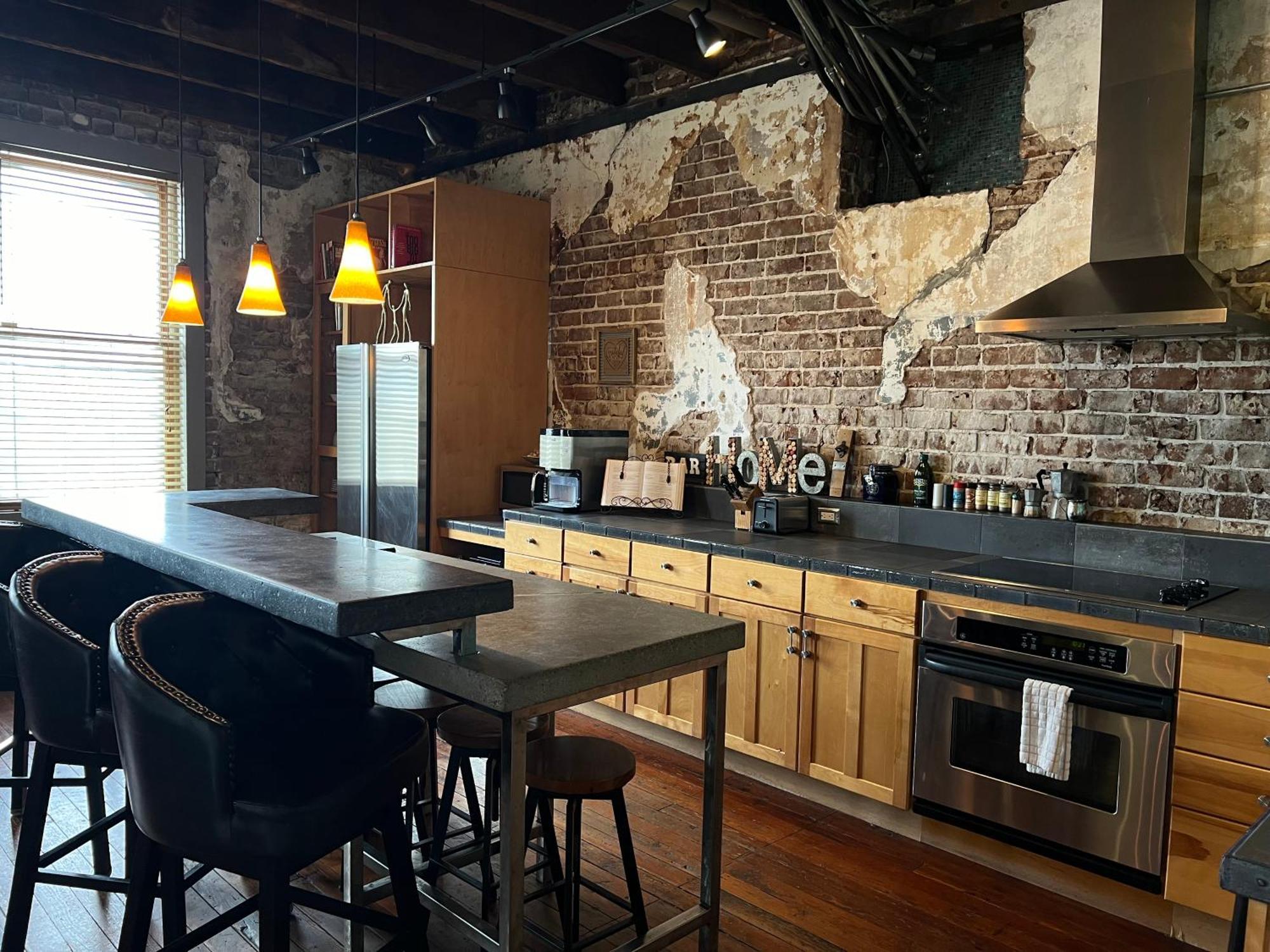 Apartamento Penthouse On Broughton With Free Reserved Parking *